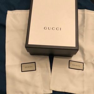Gucci shoe box with dust bag